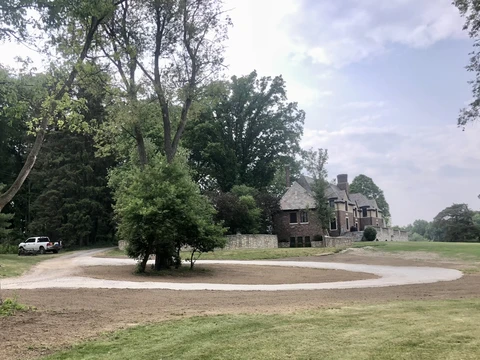 Gravel Circle Driveway